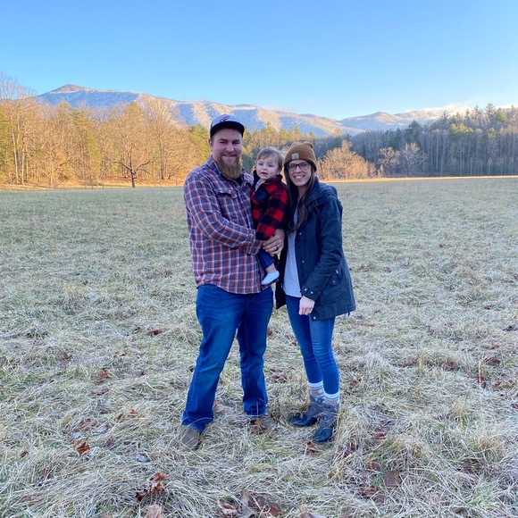 Mingie_xoxo is going live 🙌🏼🙌🏼 like this post to be notified when I go live 🎀🎀 - Picture 10 of 13